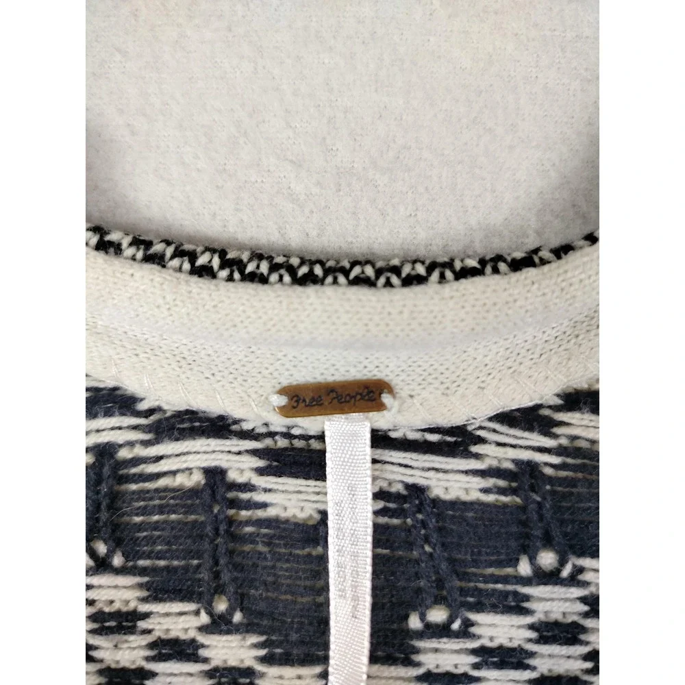 Free People Sweater Dress Womens Medium Multicolor Boho Bell Sleeve Mini V Neck - Picture 4 of 11